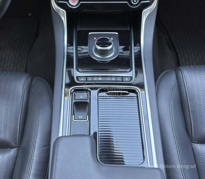 Jaguar XF 2.0D AWD PRESTIGE