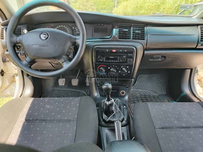 Opel Vectra B 