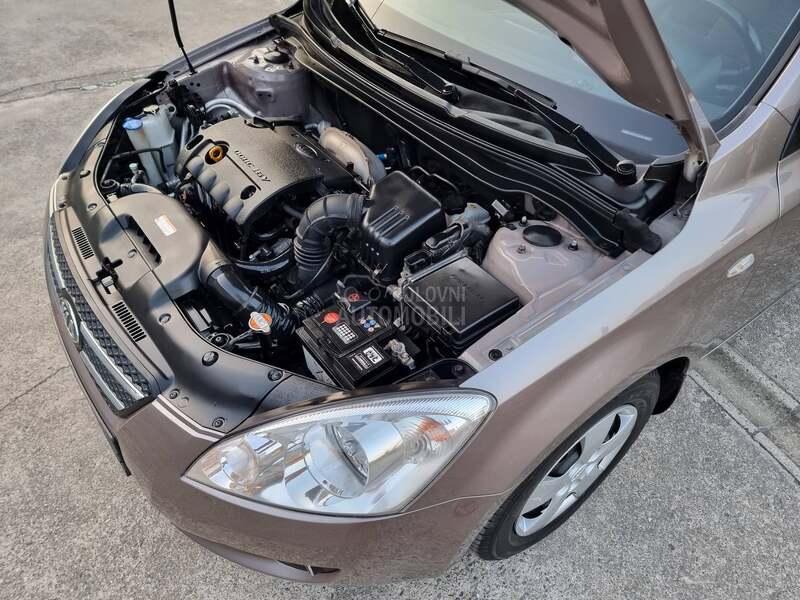 Kia cee`d 1.6B PERFFEKTNA