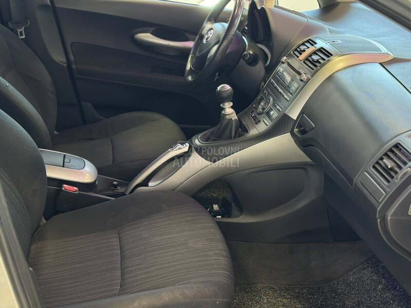 Toyota Auris 2.0