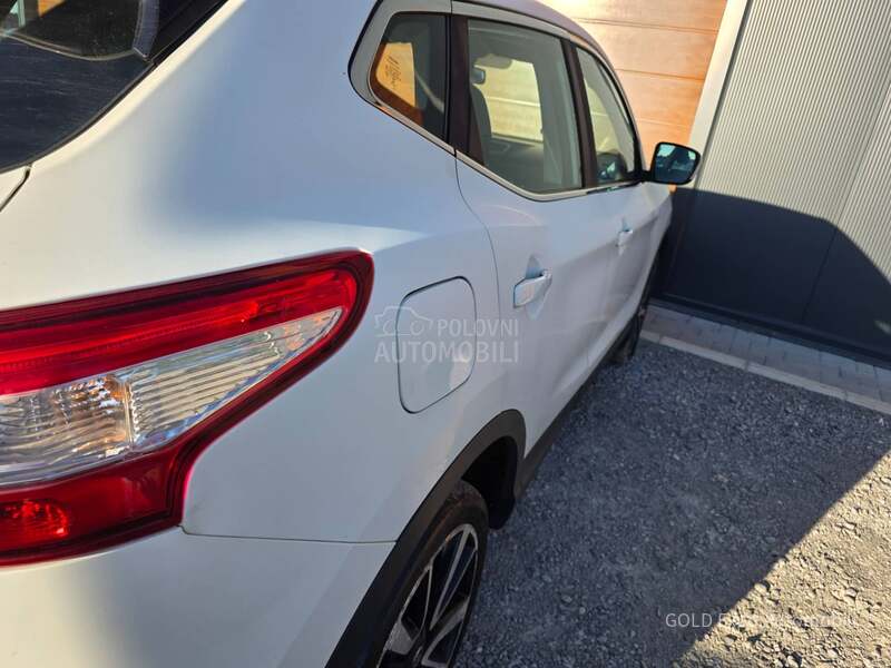 Nissan Qashqai 1.5 DCi ZA TRGOVCE