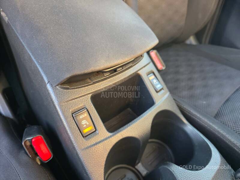 Nissan Qashqai 1.5 DCi ZA TRGOVCE