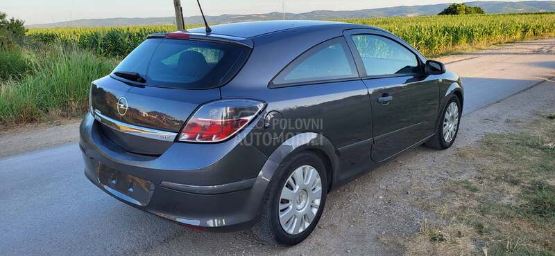 Opel Astra H 1.4 gtc