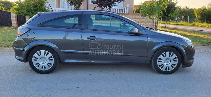 Opel Astra H 1.4 gtc