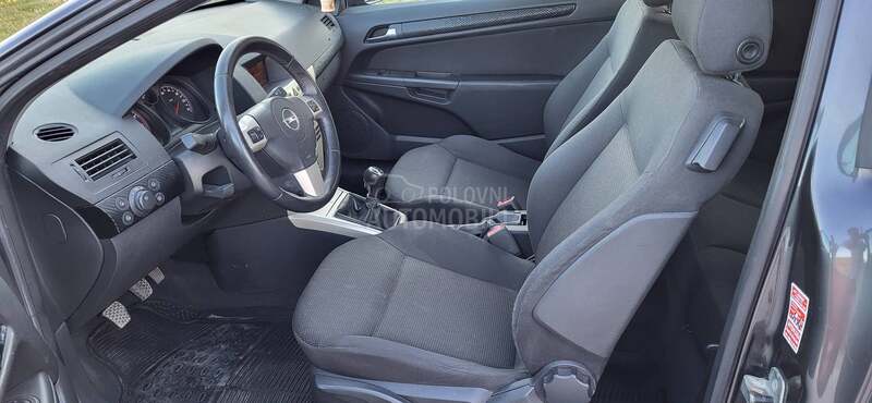 Opel Astra H 1.4 gtc