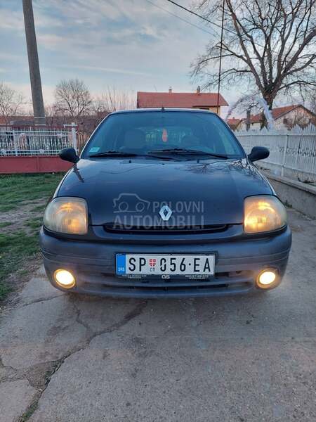 Renault Clio 1.2 8v