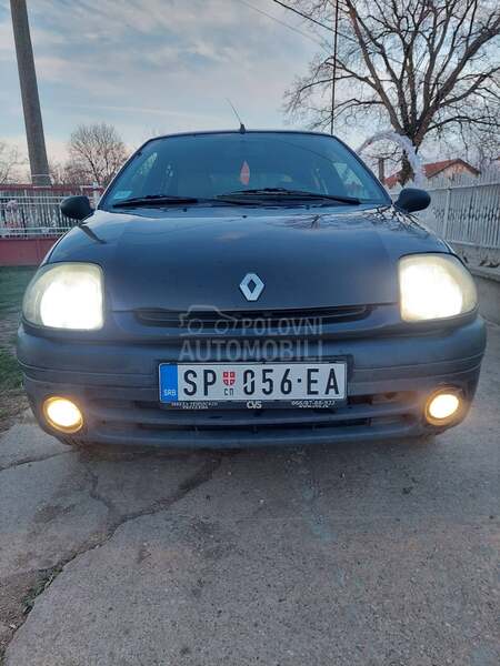 Renault Clio 1.2 8v