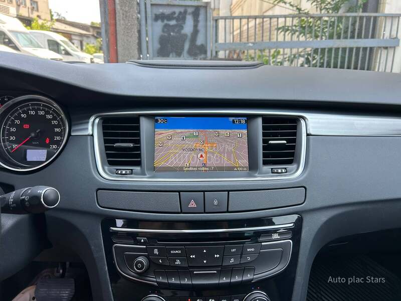 Peugeot 508 RXH 2.0HDI 4X4 PAN0 CH