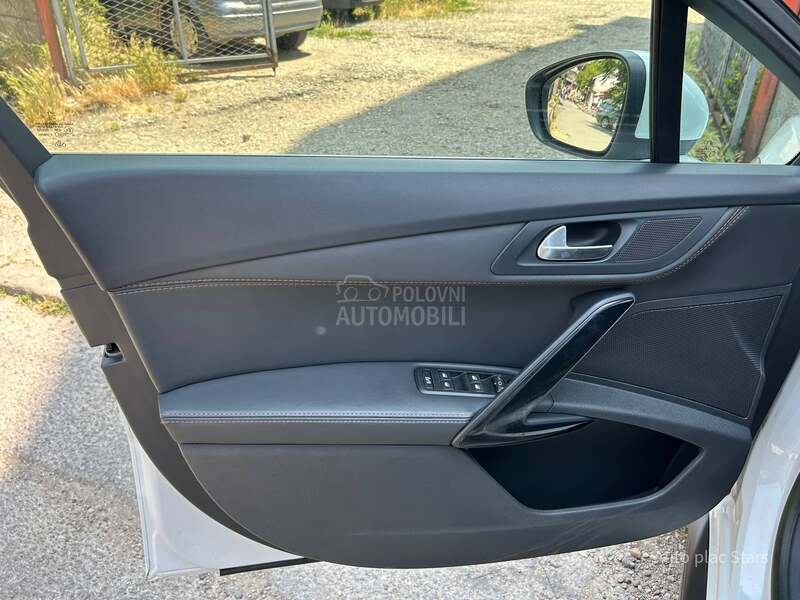 Peugeot 508 RXH 2.0HDI 4X4 PAN0 CH