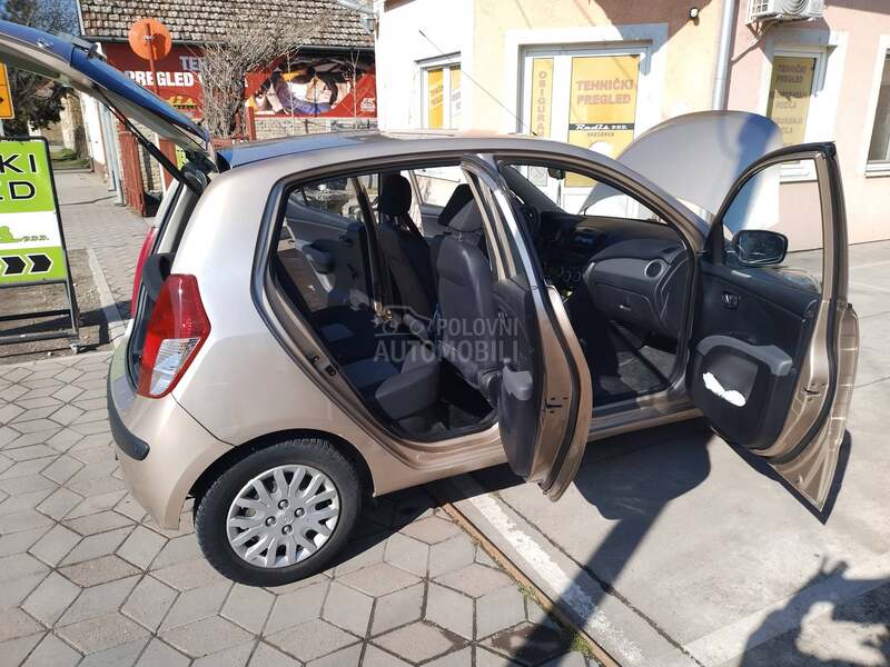 Hyundai i10 