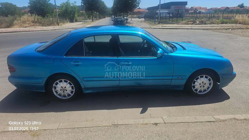 Mercedes Benz E 200 cdi