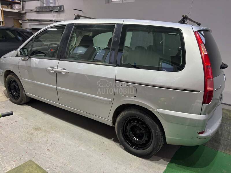 Citroen C8 