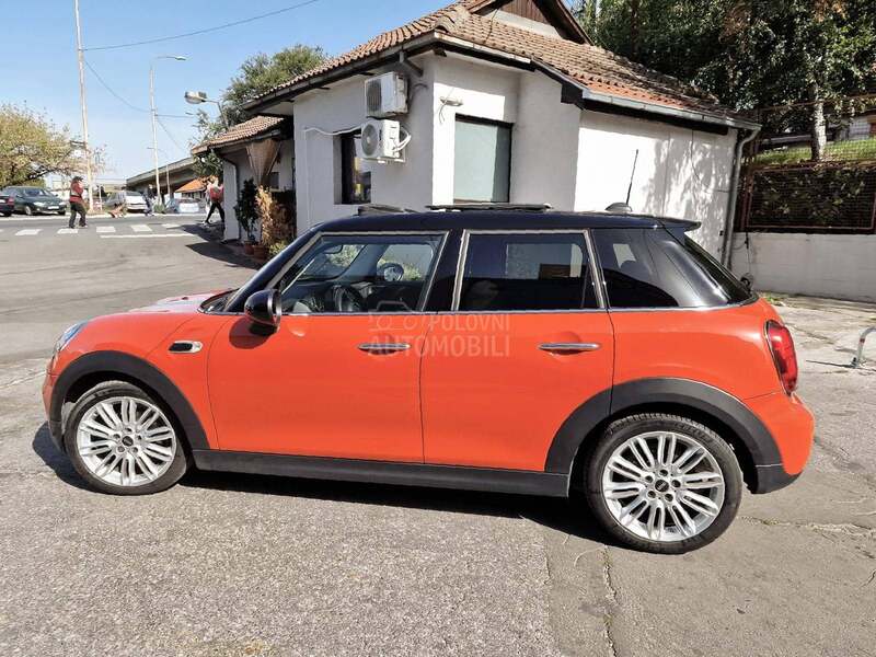 MINI Cooper 