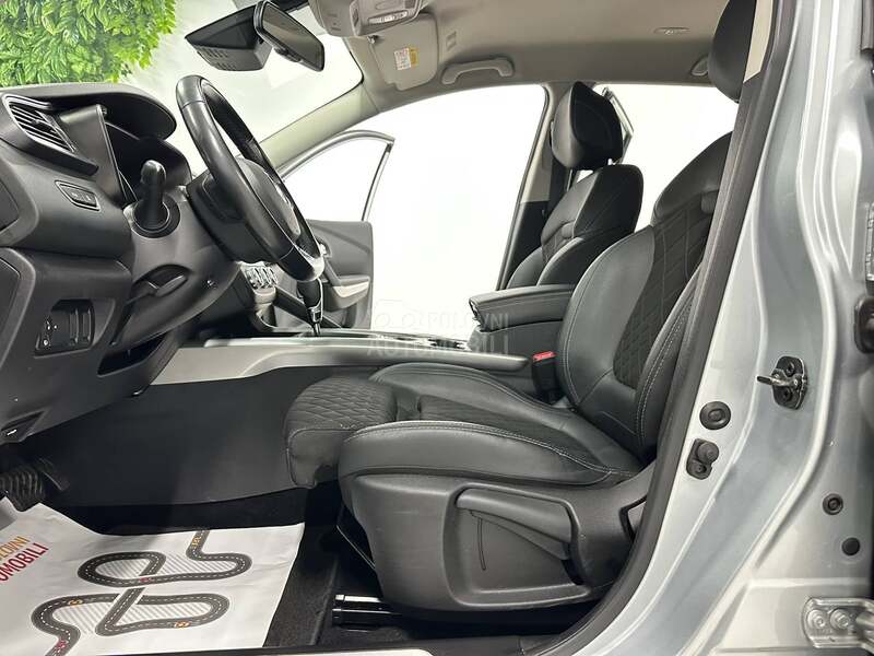 Renault Kadjar 1.3  INTENS 160hp