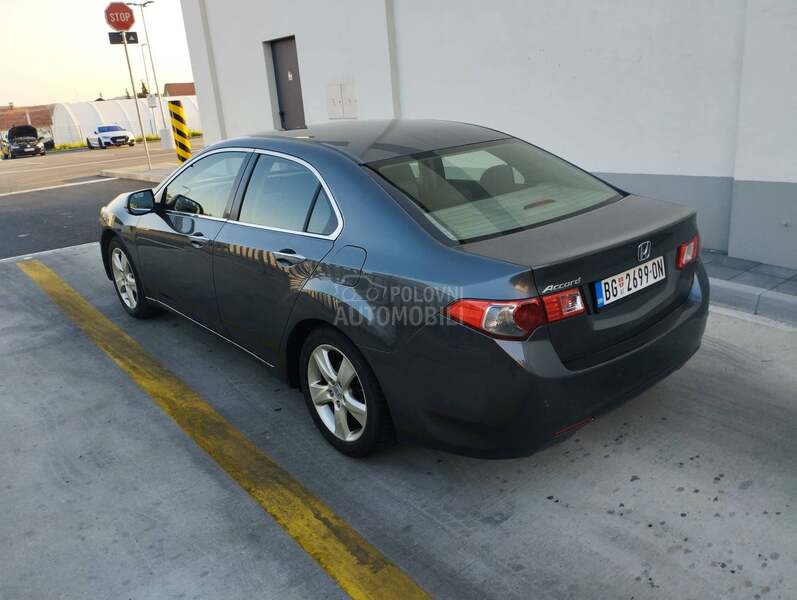 Honda Accord 2.2