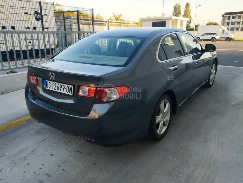 Honda Accord 2.2