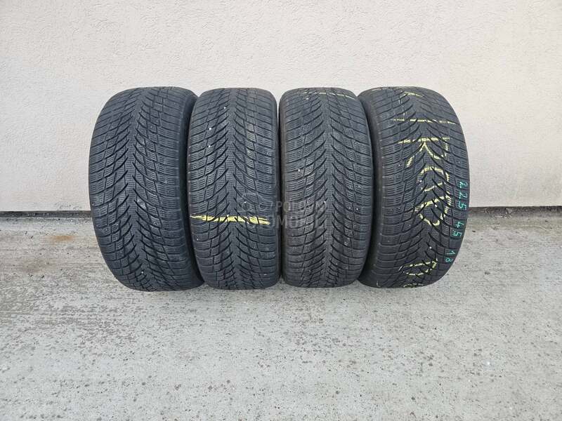 Nokian 225/45 R18 Zimska