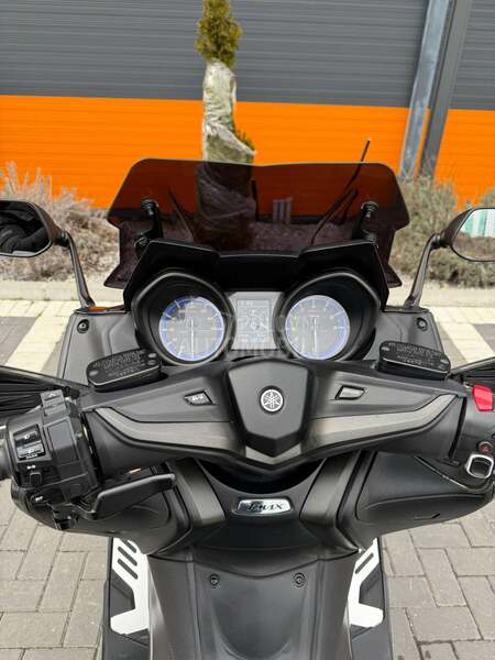 Yamaha T max