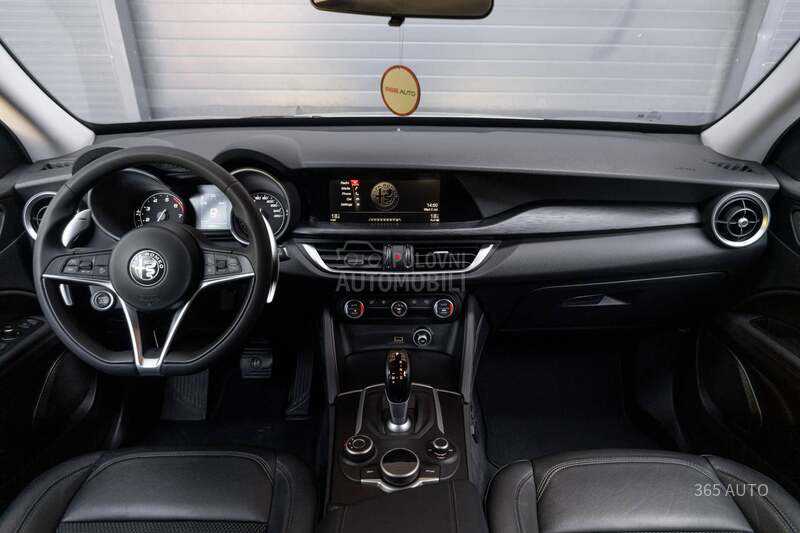Alfa Romeo Stelvio 2.0 200/AUT