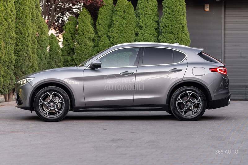 Alfa Romeo Stelvio 2.0 200/AUT