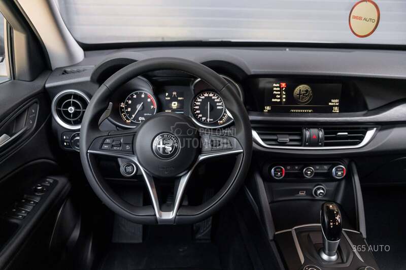 Alfa Romeo Stelvio 2.0 200/AUT