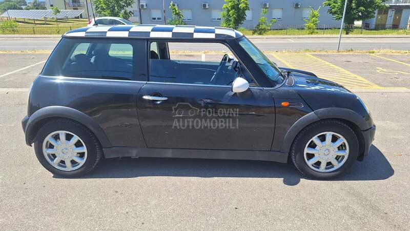 MINI One 