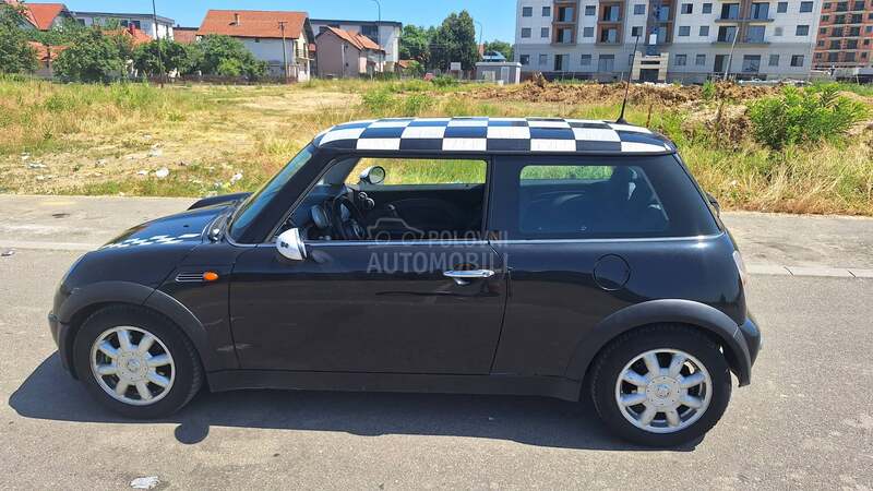 MINI One 