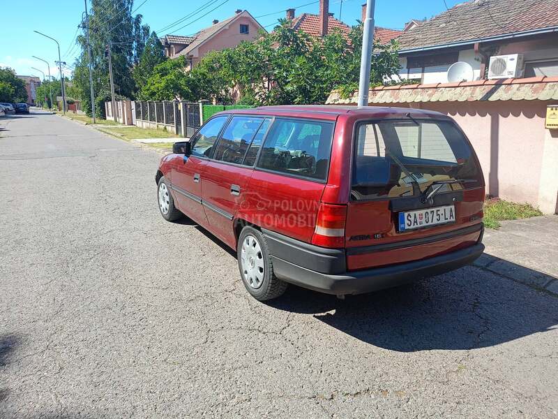 Opel Astra F 1.6