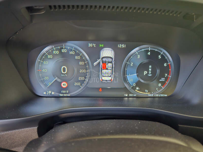 Volvo XC40 T2 CORE LIMITED EDIT