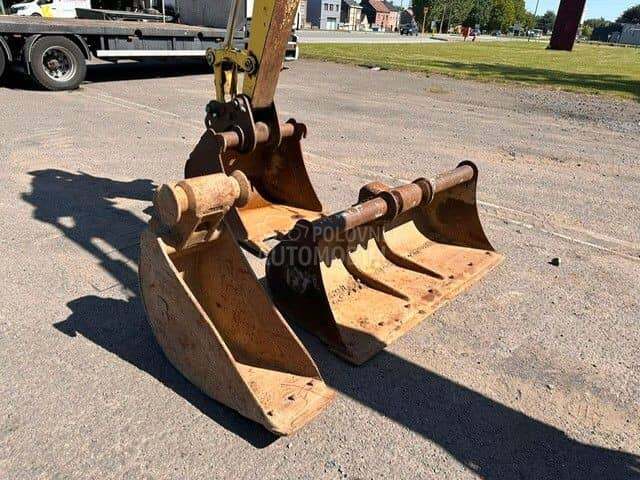 Yanmar B7 Sigma.