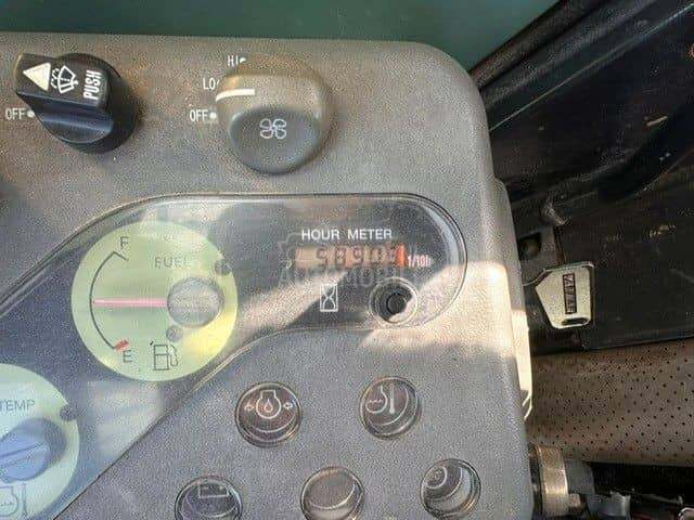 Yanmar B7 Sigma.