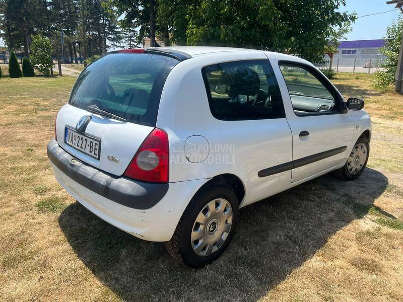 Renault Clio 1.2 8 v
