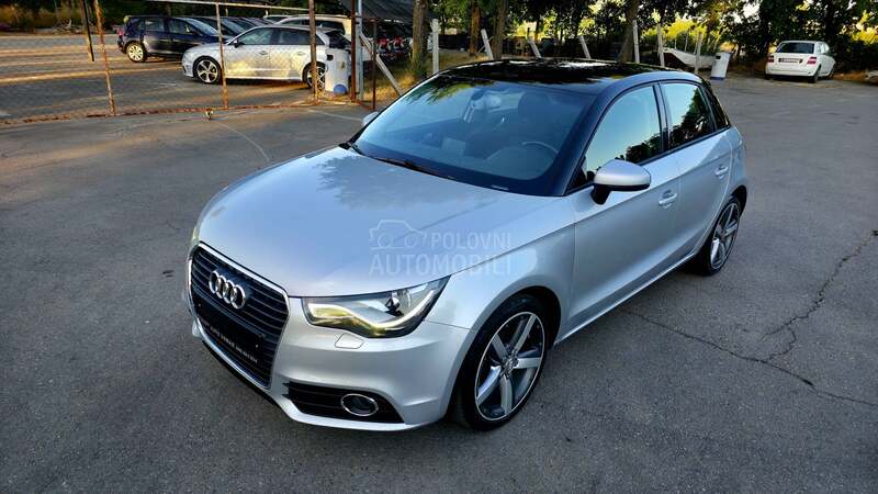 Audi A1 1,2tfsi LED/NAVl