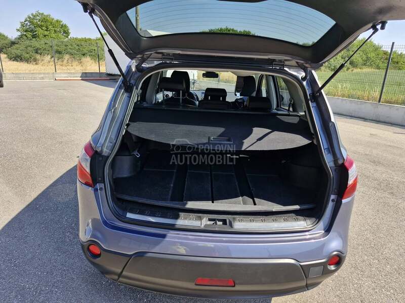 Nissan Qashqai + 2 Aut. 4x4 Tekna