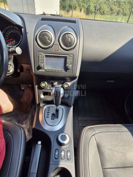 Nissan Qashqai + 2 Aut. 4x4 Tekna