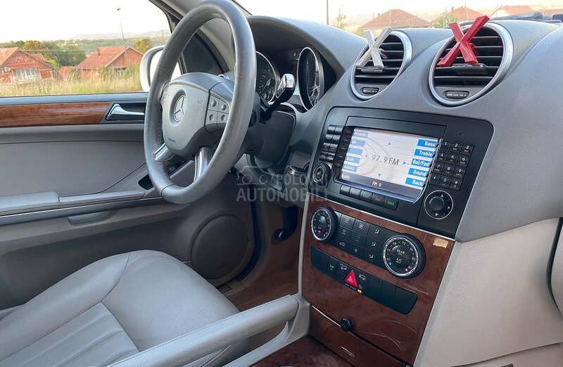 Mercedes Benz ML 350 T N G