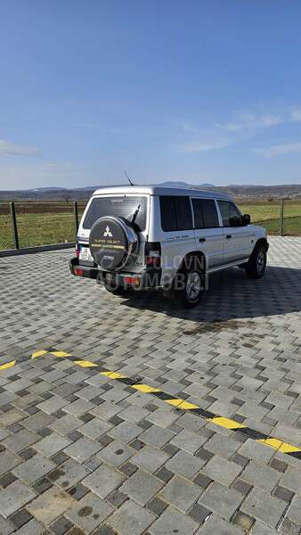 Mitsubishi Pajero 