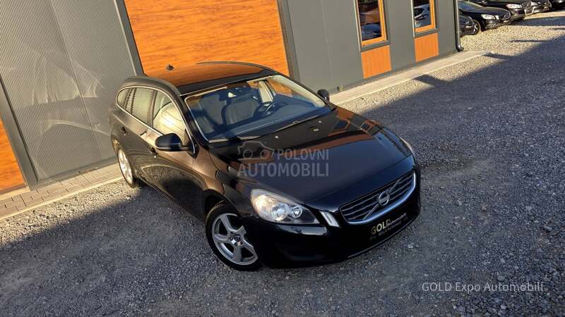 Volvo V60 2.0 D4 OCEAN RACE
