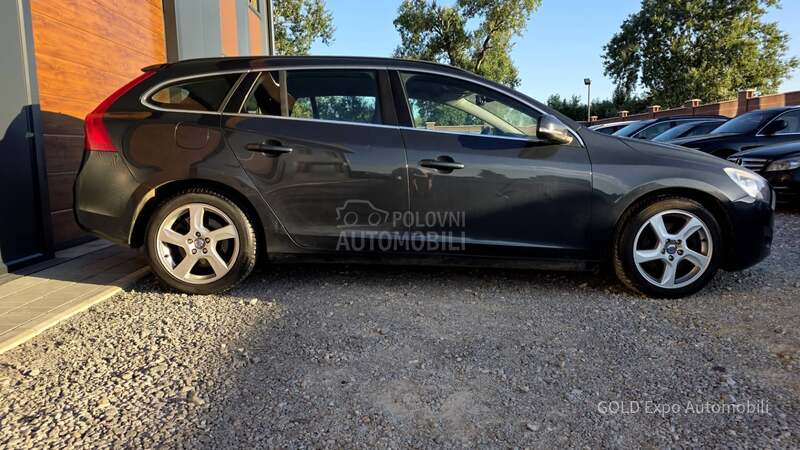 Volvo V60 2.0 D4 OCEAN RACE