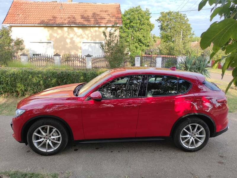 Alfa Romeo Stelvio 2.2 auto