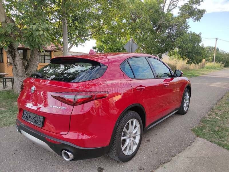 Alfa Romeo Stelvio 2.2 auto