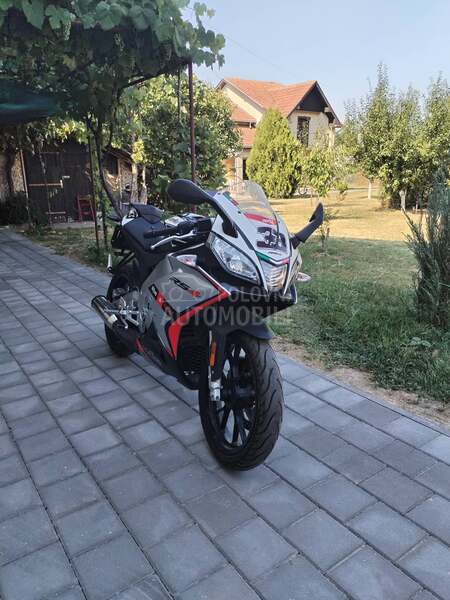 Aprilia RS4