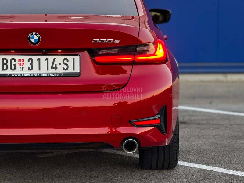 BMW 330 hybrid