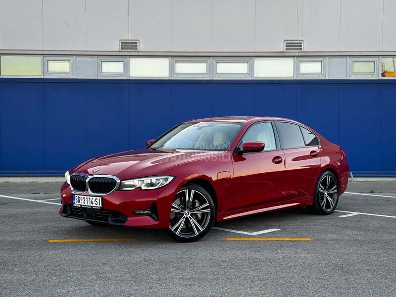 BMW 330 hybrid