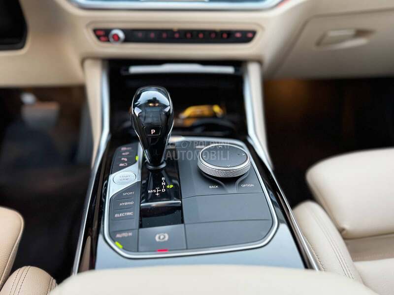 BMW 330 hybrid