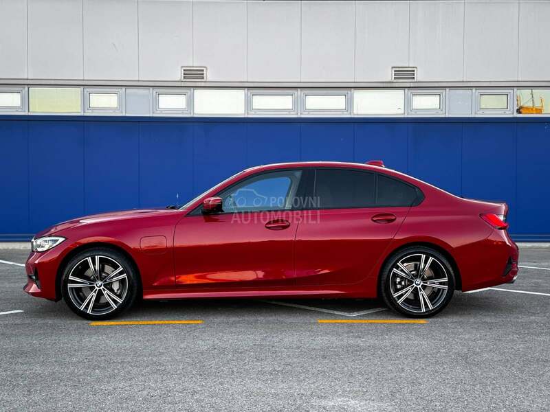BMW 330 hybrid