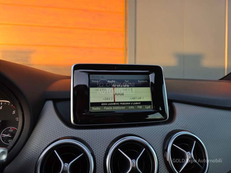 Mercedes Benz B 180 1.5 D AUT FUL OPTION