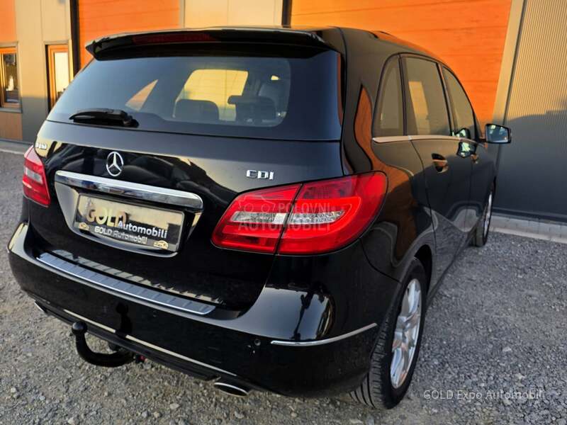 Mercedes Benz B 180 1.5 D AUT FUL OPTION
