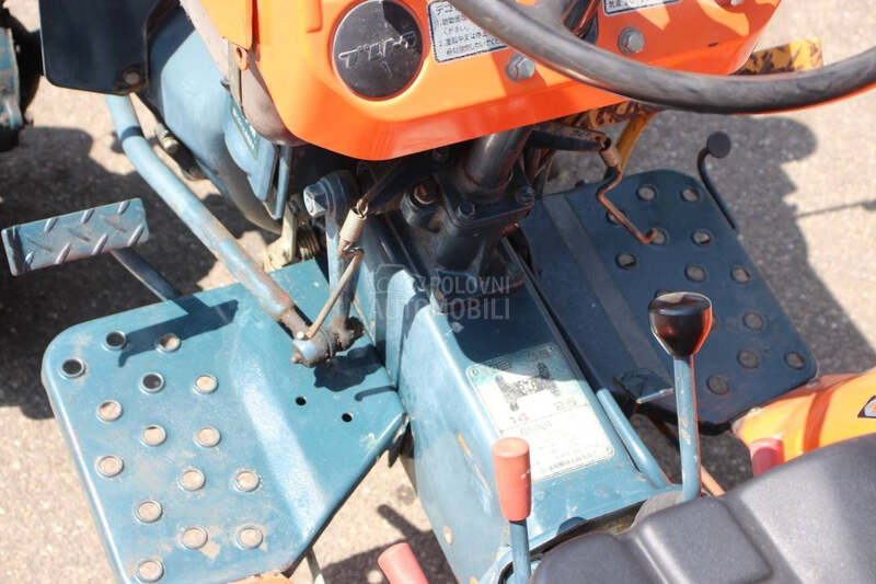 Kubota B5001DT