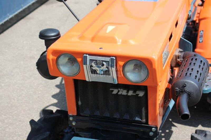 Kubota B5001DT